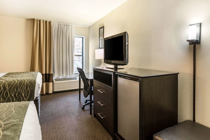 Imagen de la habitación del Hotel Comfort Inn Wings Stadium. Foto 12