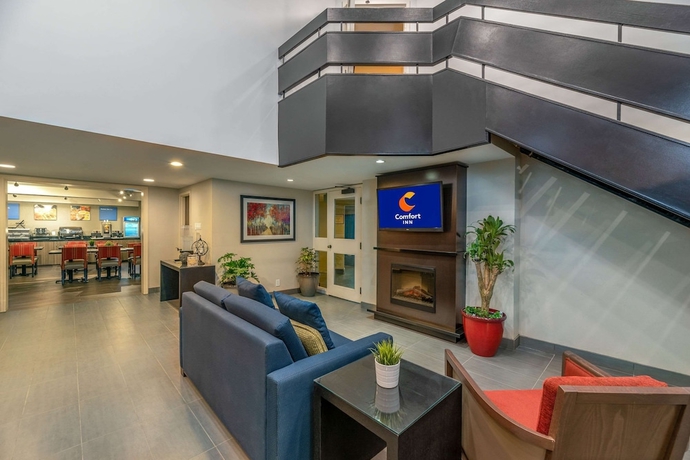 Imagen de los interiores del Hotel Comfort Inn Winnipeg Airport. Foto 17