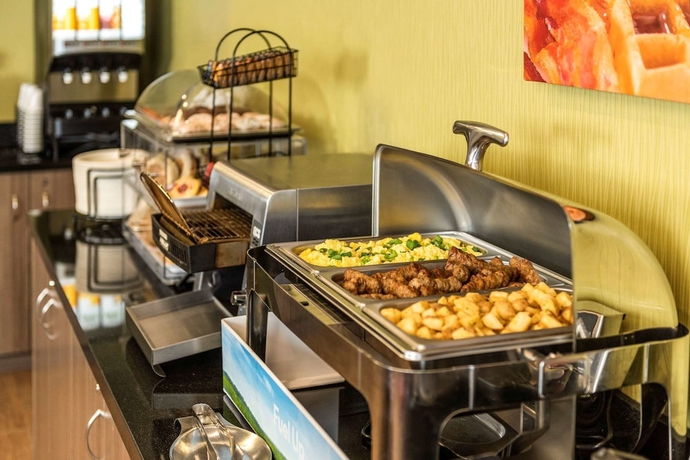 Imagen del bar/restaurante del Hotel Comfort Inn Winnipeg Airport. Foto 5
