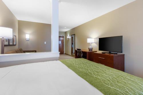 Imagen de la habitación del Hotel Comfort Inn & Suites At Crossplex Village. Foto 8