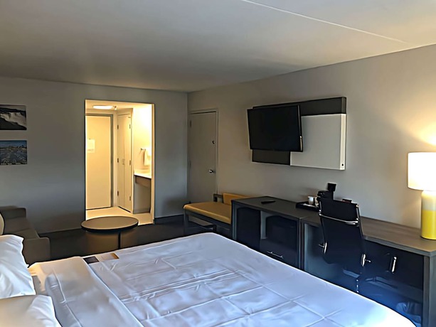 Imagen de la habitación del Hotel Comfort Inn & Suites Buffalo Airport. Foto 7