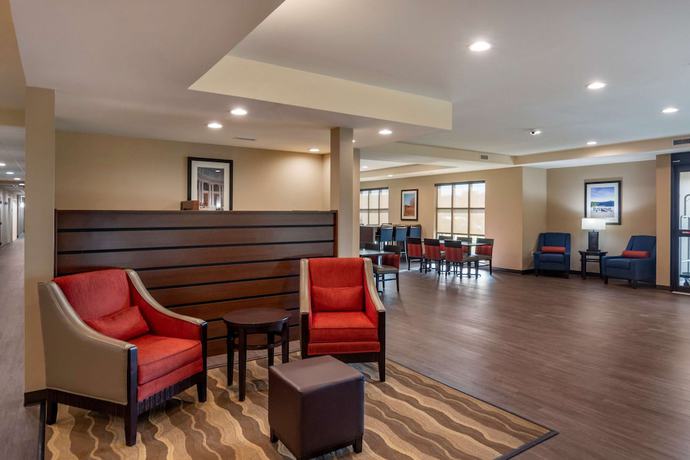 Imagen de los interiores del Hotel Comfort Inn & Suites Charlottesville Hollymead Town Center. Foto 20