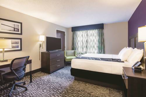 Imagen de la habitación del Hotel Comfort Inn & Suites Clearwater South. Foto 2