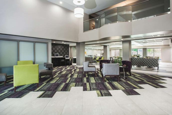Imagen de los interiores del Hotel Comfort Inn & Suites Clearwater South. Foto 13