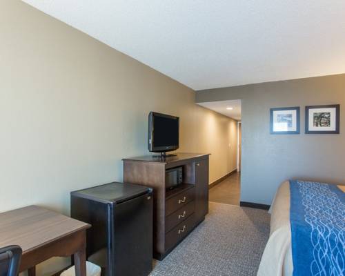 Imagen de la habitación del Hotel Comfort Inn & Suites Cookeville. Foto 6