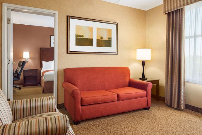 Imagen de la habitación del Hotel Comfort Inn & Suites Cuyahoga Falls - Akron. Foto 8