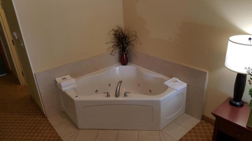 Imagen general del Hotel Comfort Inn & Suites Dothan Northside Plaza. Foto 2