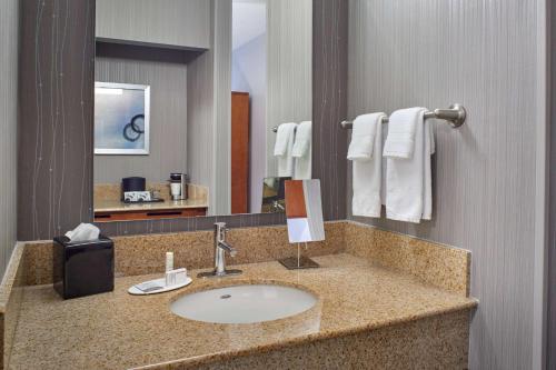 Imagen de la habitación del Hotel Comfort Inn & Suites Eden Prairie - Minneapolis Southwest. Foto 10