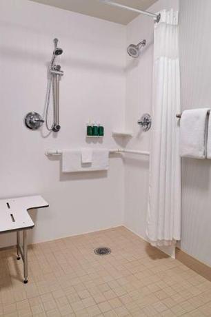 Imagen de la habitación del Hotel Comfort Inn & Suites Eden Prairie - Minneapolis Southwest. Foto 12
