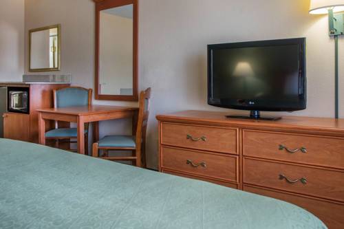 Imagen de la habitación del Hotel Comfort Inn & Suites. Foto 2