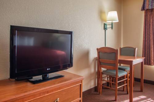 Imagen de la habitación del Hotel Comfort Inn & Suites. Foto 9