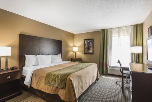 Imagen de la habitación del Hotel Comfort Inn & Suites Kansas City - Northeast. Foto 16