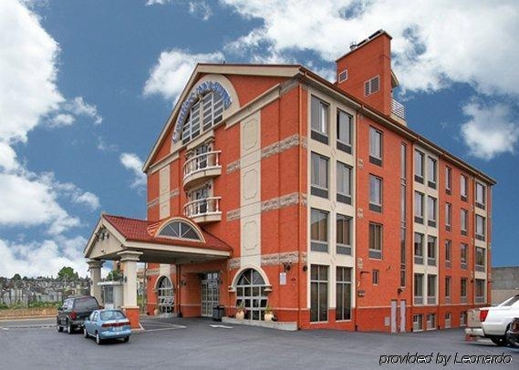 Imagen general del Hotel Comfort Inn & Suites LaGuardia Airport. Foto 4