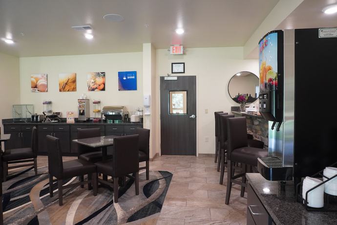 Imagen del bar/restaurante del Hotel Comfort Inn & Suites Medina NY near Erie Canal. Foto 3