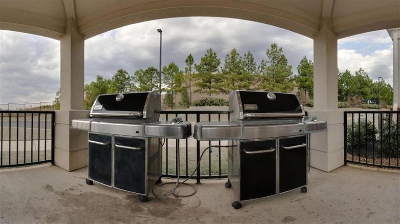 Imagen de los exteriores del Hotel Comfort Inn & Suites Memphis Germantown. Foto 12