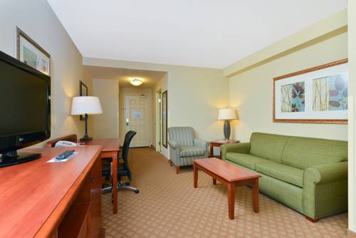 Imagen de la habitación del Hotel Comfort Inn & Suites Norfolk Airport South Virgini. Foto 7