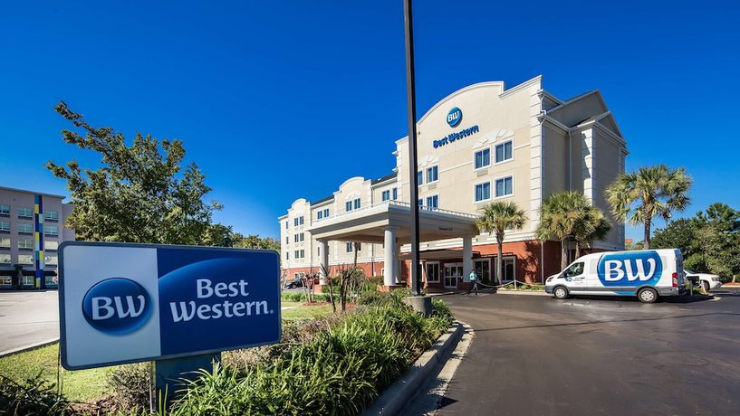 Imagen general del Hotel Comfort Inn & Suites North Charleston - Northwoods. Foto 1