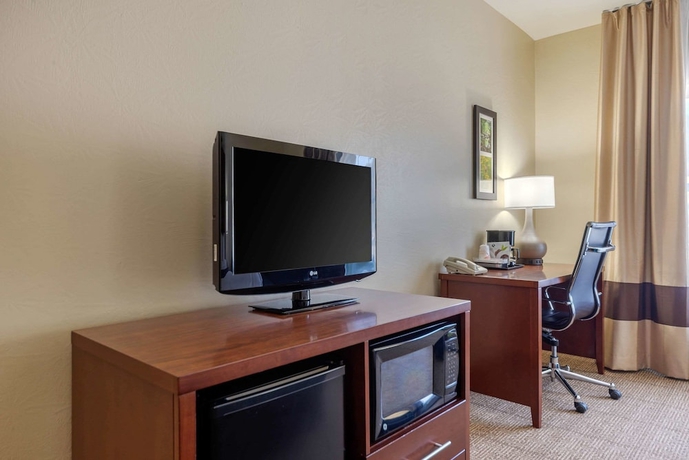 Imagen de la habitación del Hotel Comfort Inn & Suites Northern Kentucky. Foto 10