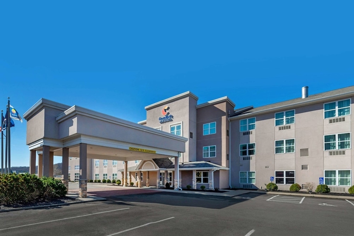 Imagen general del Hotel Comfort Inn & Suites Northern Kentucky. Foto 1