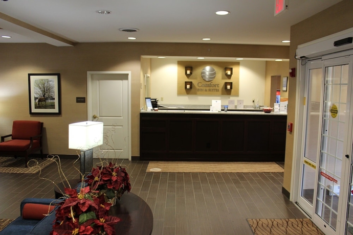 Imagen de los interiores del Hotel Comfort Inn & Suites Northern Kentucky. Foto 16
