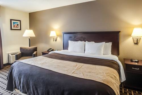 Imagen de la habitación del Hotel Comfort Inn & Suites Overland Park. Foto 6