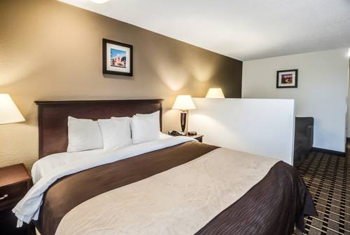 Imagen de la habitación del Hotel Comfort Inn & Suites Overland Park. Foto 7