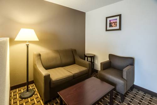 Imagen de la habitación del Hotel Comfort Inn & Suites Overland Park. Foto 12