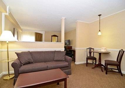 Imagen de la habitación del Hotel Comfort Inn & Suites Plattsburgh. Foto 5