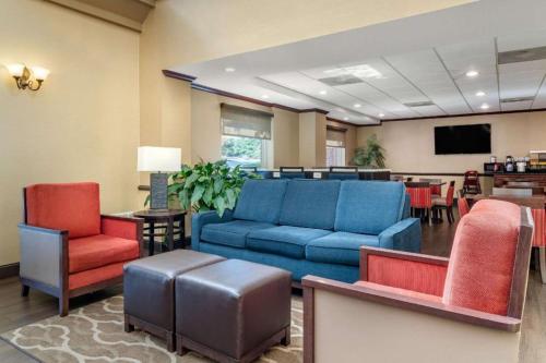 Imagen general del Hotel Comfort Inn & Suites Suwanee - Sugarloaf. Foto 4