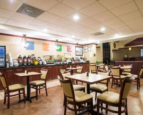 Imagen general del Hotel Comfort Inn & Suites Suwanee - Sugarloaf. Foto 8