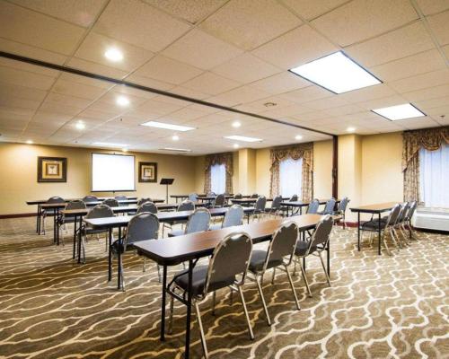 Imagen general del Hotel Comfort Inn & Suites Suwanee - Sugarloaf. Foto 9