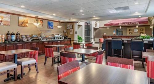 Imagen general del Hotel Comfort Inn & Suites Suwanee - Sugarloaf. Foto 16