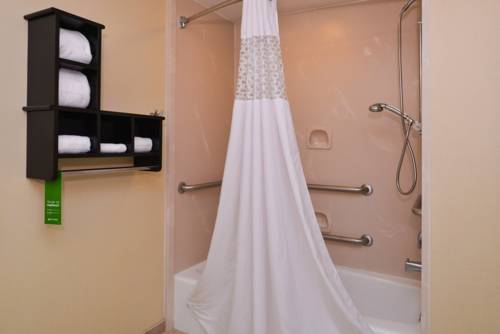 Imagen de la habitación del Hotel Comfort Inn & Suites, Toledo, OH. Foto 3