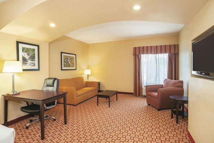Imagen de la habitación del Hotel Comfort Inn & Suites Verona at Turning Stone Resort Casino. Foto 5