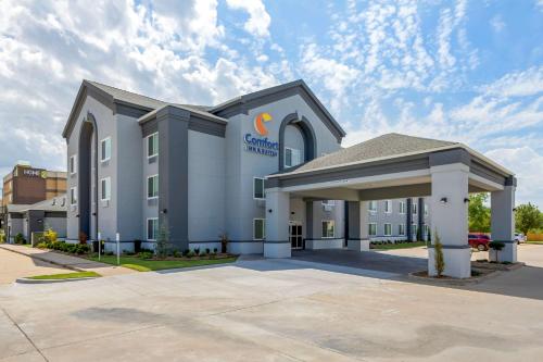 Imagen general del Hotel Comfort Inn & Suites de Muskogee. Foto 12