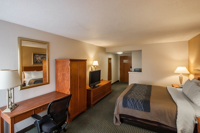 Imagen de la habitación del Hotel Comfort Inn and Suites Airport - American Way. Foto 8