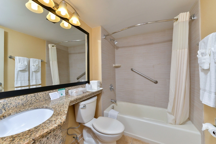 Imagen de la habitación del Hotel Comfort Inn and Suites Alexandria West. Foto 10