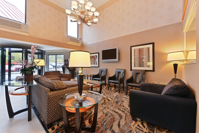 Imagen de los interiores del Hotel Comfort Inn and Suites Alexandria West. Foto 16