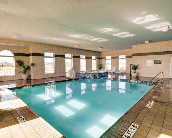 Imagen de la piscina del Hotel Comfort Inn and Suites, Amarillo . Foto 15