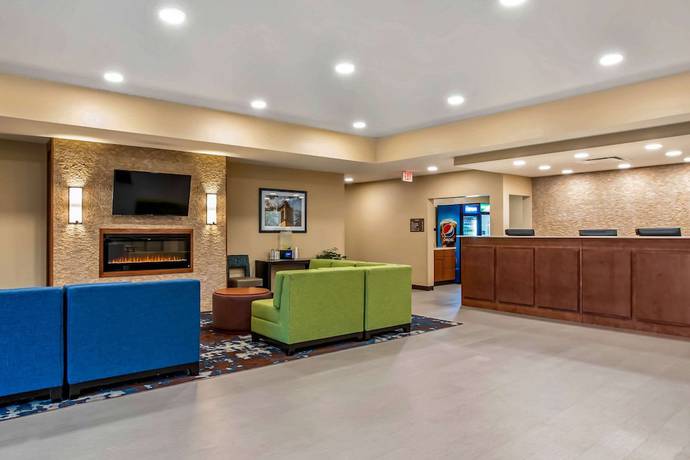 Imagen de los interiores del Hotel Comfort Inn and Suites Ames near ISU Campus. Foto 16