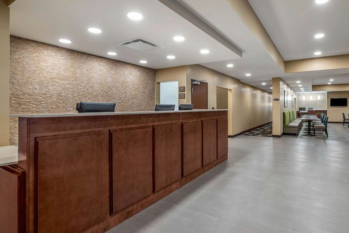 Imagen de los interiores del Hotel Comfort Inn and Suites Ames near ISU Campus. Foto 17