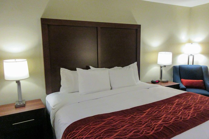 Imagen de la habitación del Hotel Comfort Inn and Suites Amish Country. Foto 7