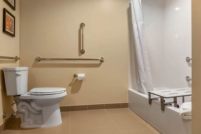Imagen de la habitación del Hotel Comfort Inn and Suites Amish Country. Foto 13