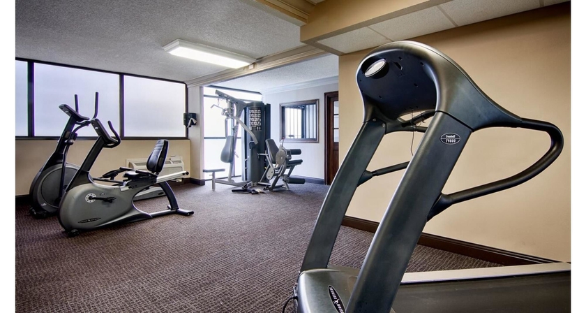 Imagen de los interiores del Hotel Comfort Inn and Suites At Copeland Tower. Foto 14