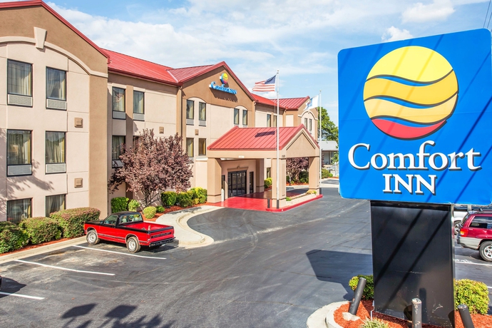 Imagen general del Hotel Comfort Inn and Suites At Stone Mountain. Foto 2