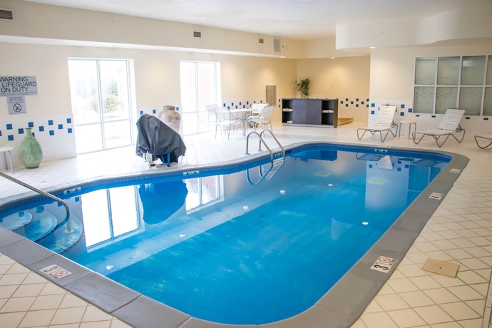 Imagen de los interiores del Hotel Comfort Inn and Suites, Berea. Foto 19