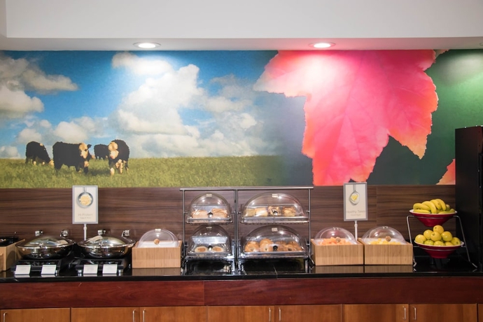 Imagen del bar/restaurante del Hotel Comfort Inn and Suites, Berea. Foto 4