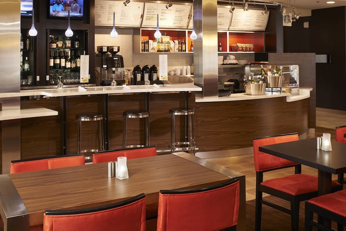 Imagen del bar/restaurante del Hotel Comfort Inn and Suites, Buffalo Grove. Foto 7