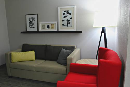 Imagen de la habitación del Hotel Comfort Inn and Suites Cartersville - Emerson Lake Point. Foto 3