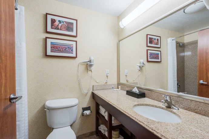 Imagen de la habitación del Hotel Comfort Inn and Suites, Cedar City. Foto 6